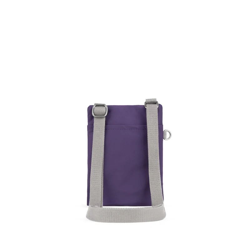 ROKA Chelsea Majestic Purple Tasche aus recyceltem Nylon