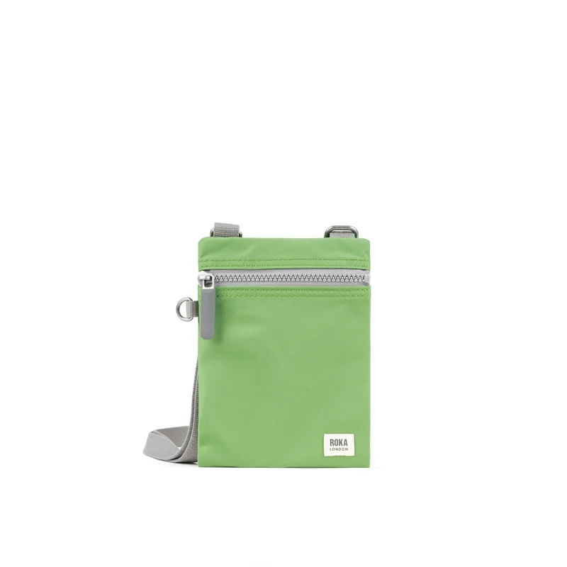 ROKA Chelsea Kiwi-Tasche aus recyceltem Nylon