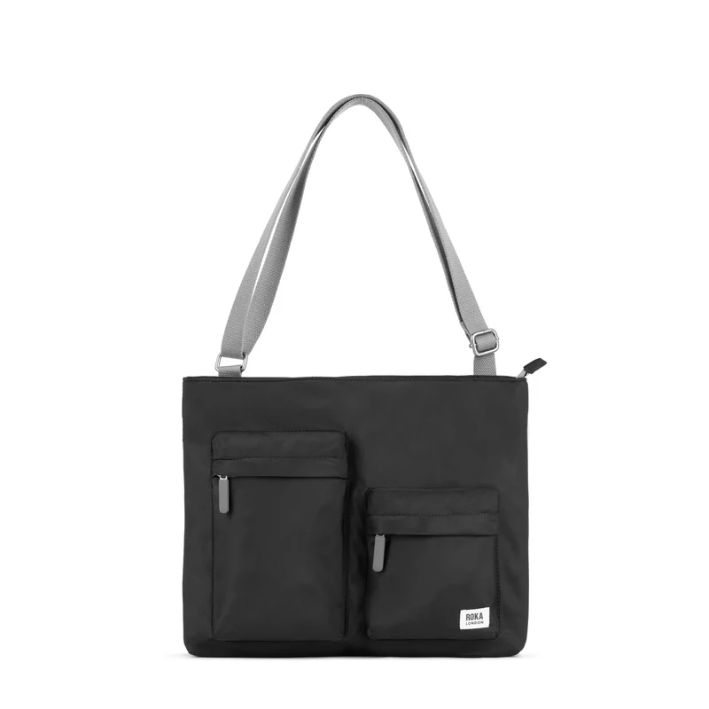 ROKA Mittelgroße Tasche Moorgate M aus recyceltem Nylon - Schwarz