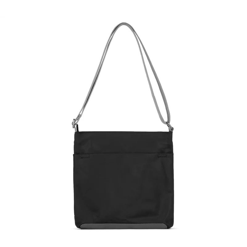 ROKA Kennington M Mittelgroße Tasche aus recyceltem Nylon - Schwarz
