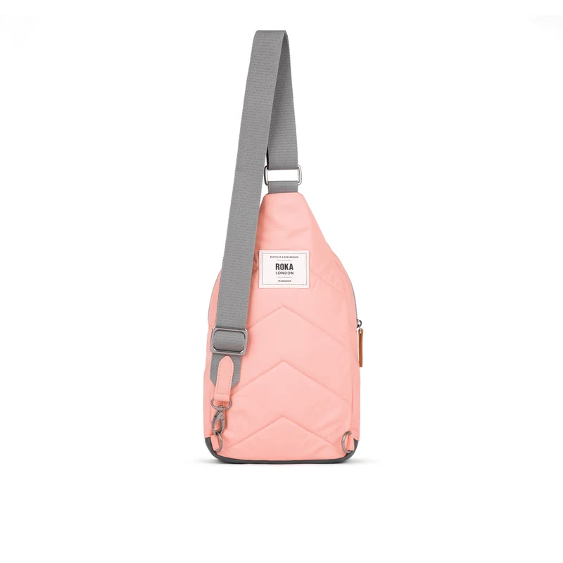ROKA Willesden B Großer Beutel aus recyceltem Nylon - Locher
