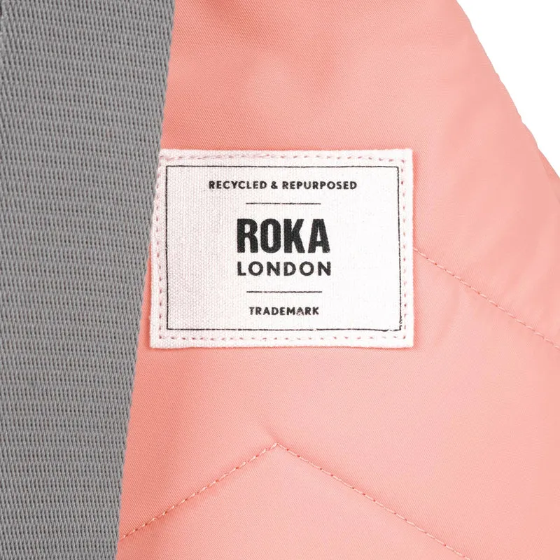 ROKA Willesden B Großer Beutel aus recyceltem Nylon - Locher