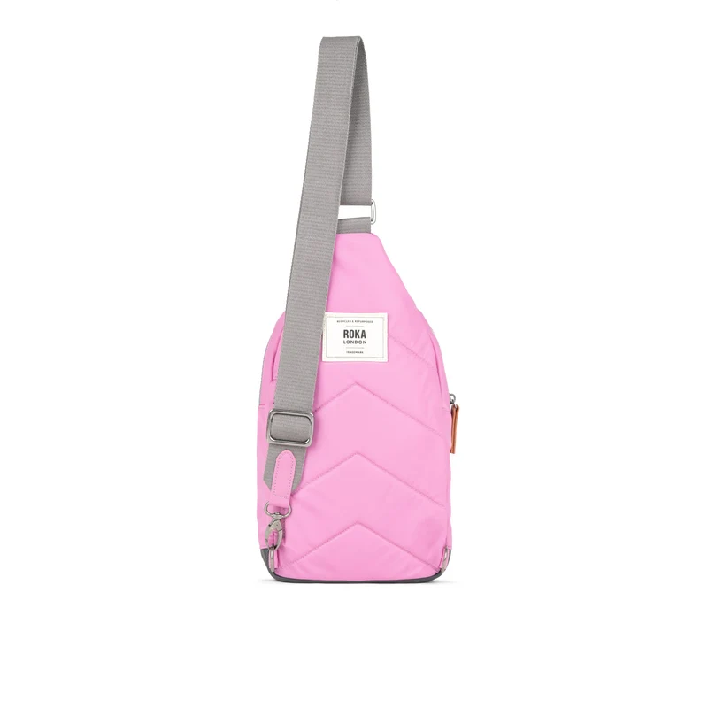 ROKA Willesden B Große Tasche aus recyceltem Nylon – Orchidee