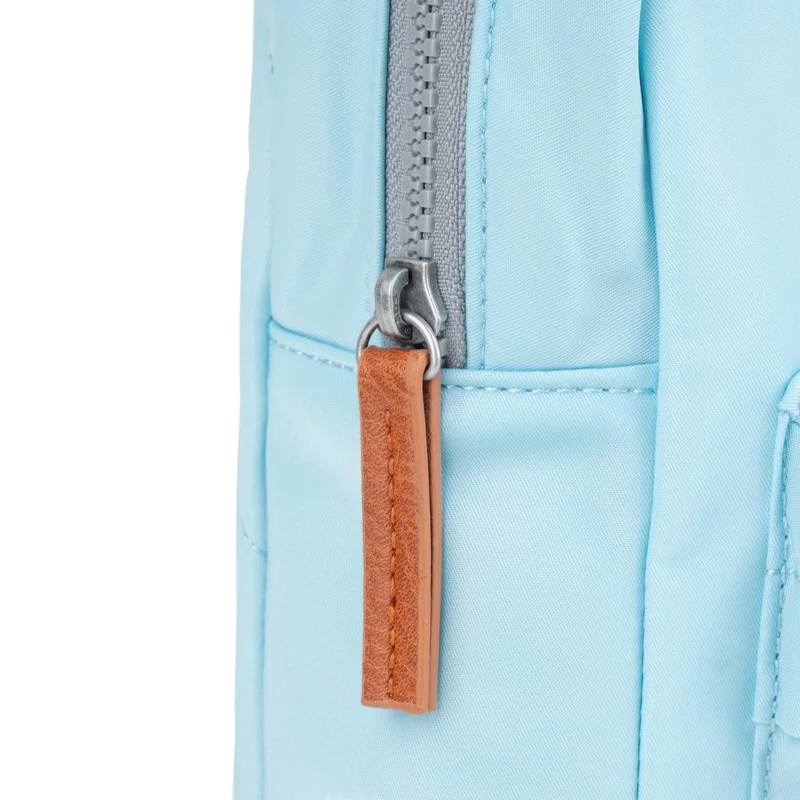 ROKA Willesden B Große Tasche aus recyceltem Nylon - Canal