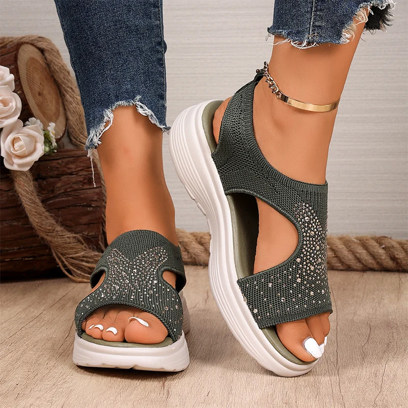 Aoreda | Bequeme Plateau-Sandalen mit Glitzerakzenten