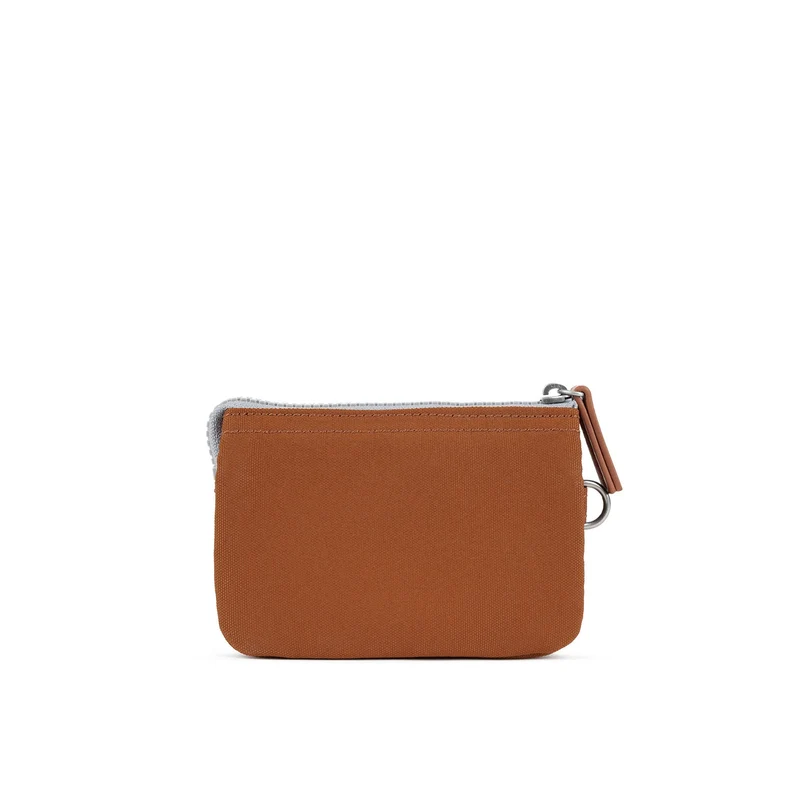 ROKA Carnaby Bran Kleine Handtasche aus recyceltem Canvas