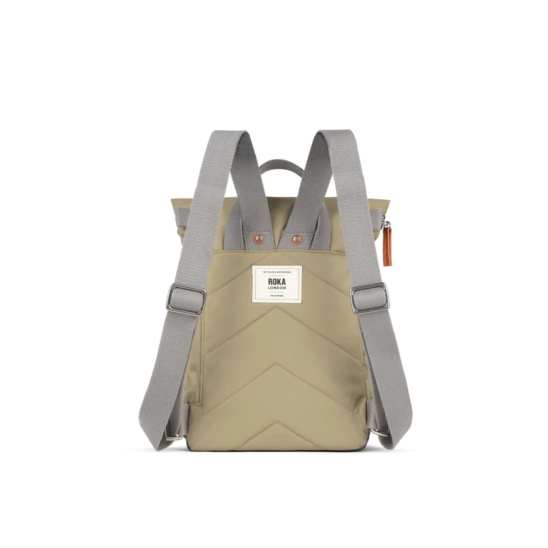 ROKA Canfield Kleine Tasche aus recyceltem Nylon, Farbe: Taupe
