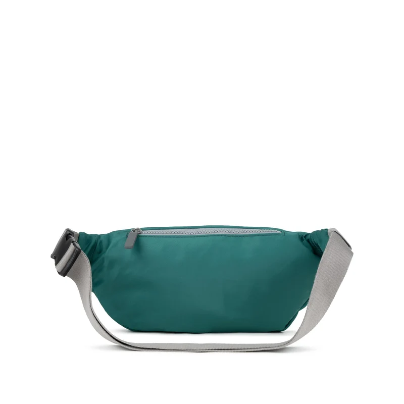 ROKA Mittelgroße Tasche „Jubilee“ aus recyceltem Nylon - Blaugrün