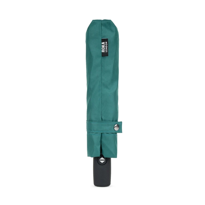 ROKA Waterloo – Regenschirm aus recyceltem Nylon in Blaugrün/Mitternachtsblau