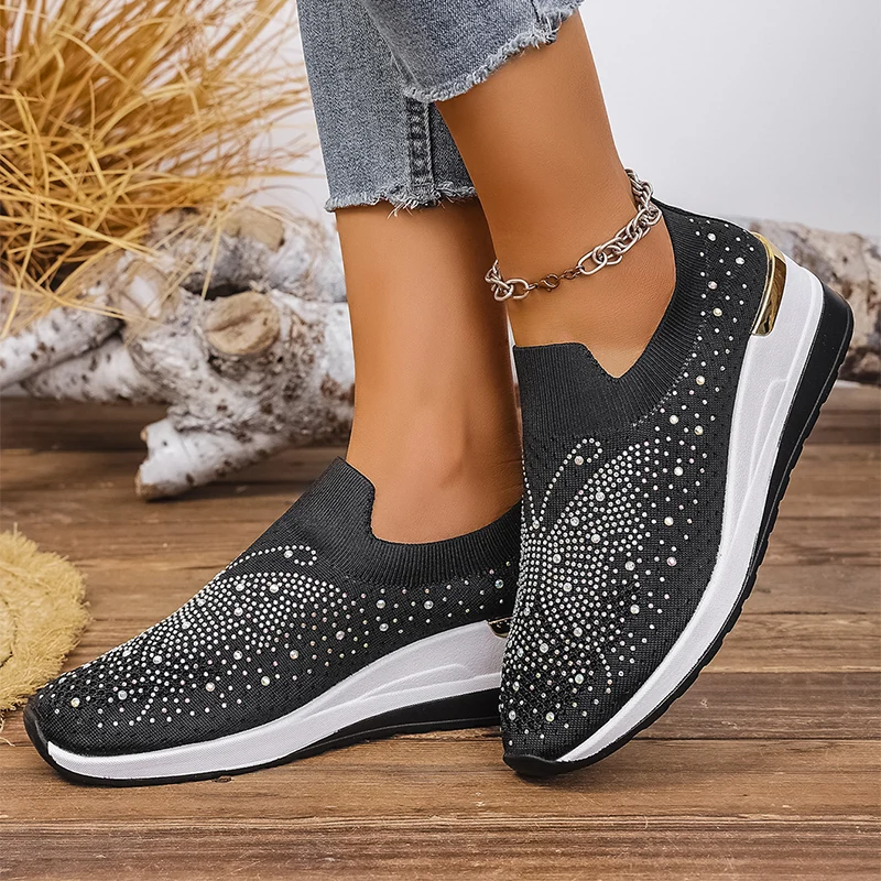 Yuolen | Slip-On-Sneaker mit Schmetterlingsmotiv und Strass