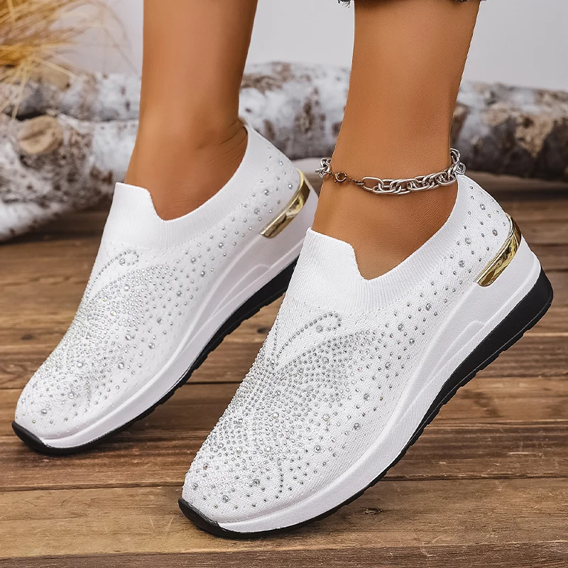 Yuolen | Slip-On-Sneaker mit Schmetterlingsmotiv und Strass