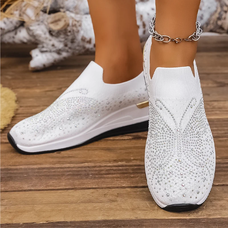 Yuolen | Slip-On-Sneaker mit Schmetterlingsmotiv und Strass