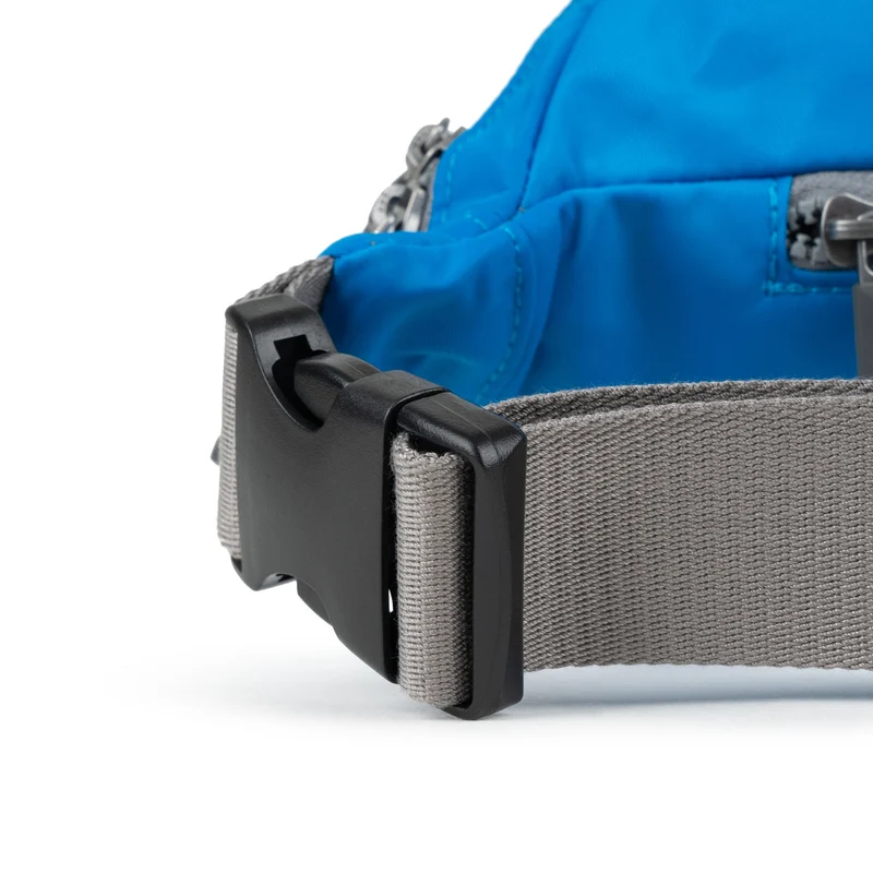 ROKA Mittelgroße Tasche „Jubilee“ aus recyceltem Nylon – Neonblau