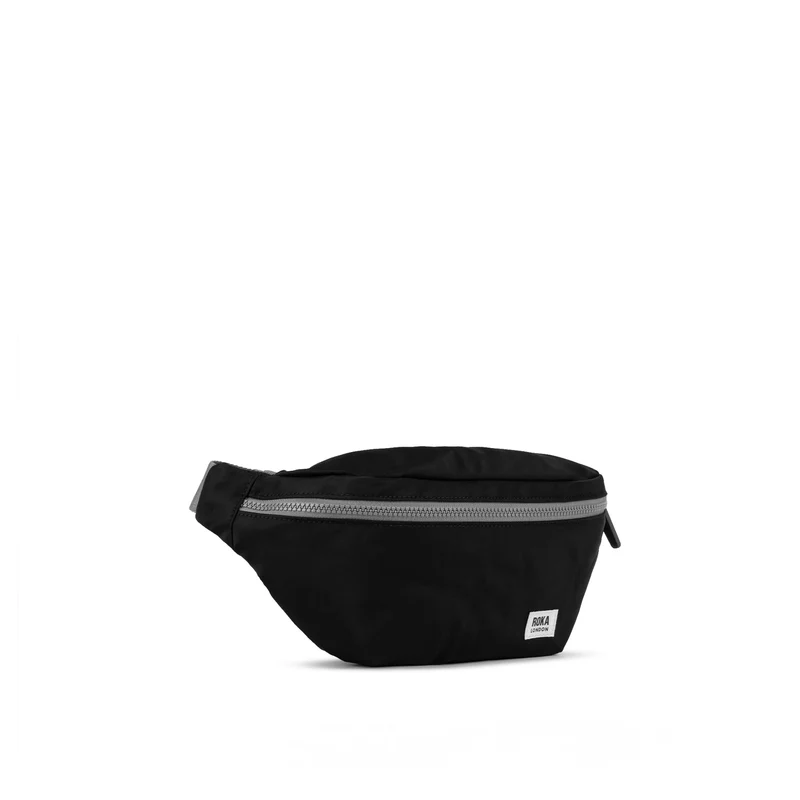 ROKA Mittelgroße Tasche „Jubilee“ aus recyceltem Nylon - Schwarz