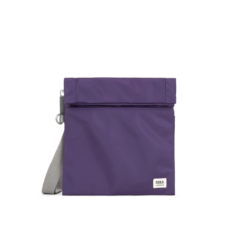 ROKA Kleine Stratford-Tasche aus recyceltem Nylon - Majestätisches Lila