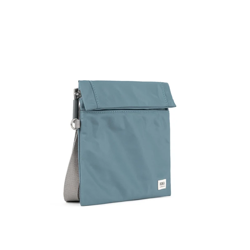 ROKA Kleine Stratford-Tasche aus recyceltem Nylon - Airforce