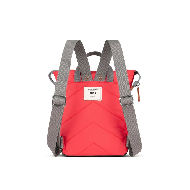 ROKA Bantry B Poppy Kleine Tasche aus recyceltem Nylon