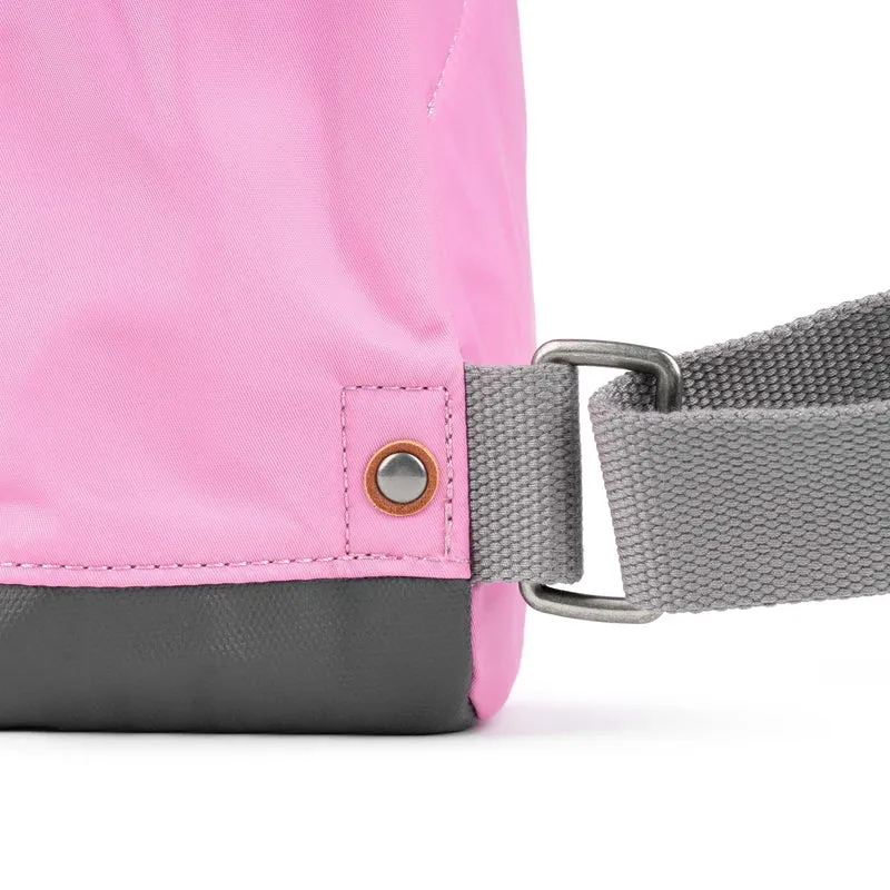 ROKA Bantry B Orchideen-Tasche aus recyceltem Nylon