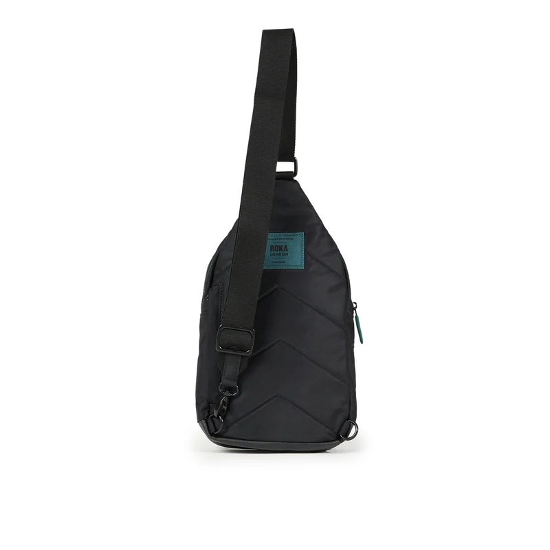 ROKA All Black Willesden Große Tasche aus recyceltem Nylon, Farbe B Teal