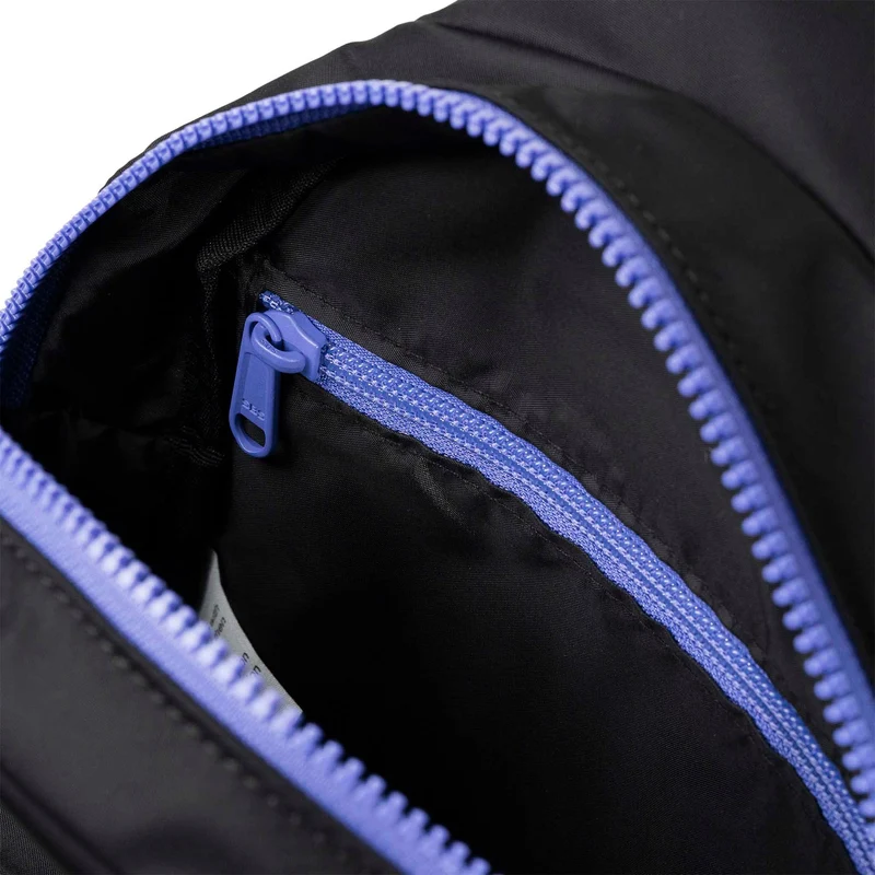 ROKA All Black Willesden B Lila Große Tasche aus recyceltem Nylon