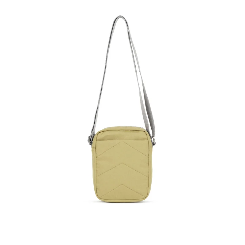ROKA Bond Khakifarbene Tasche aus recyceltem Canvas