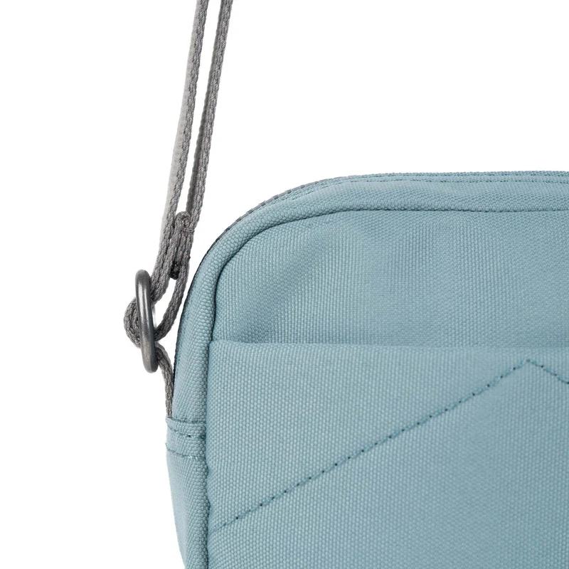 ROKA Bond London Fog Tasche aus recyceltem Canvas