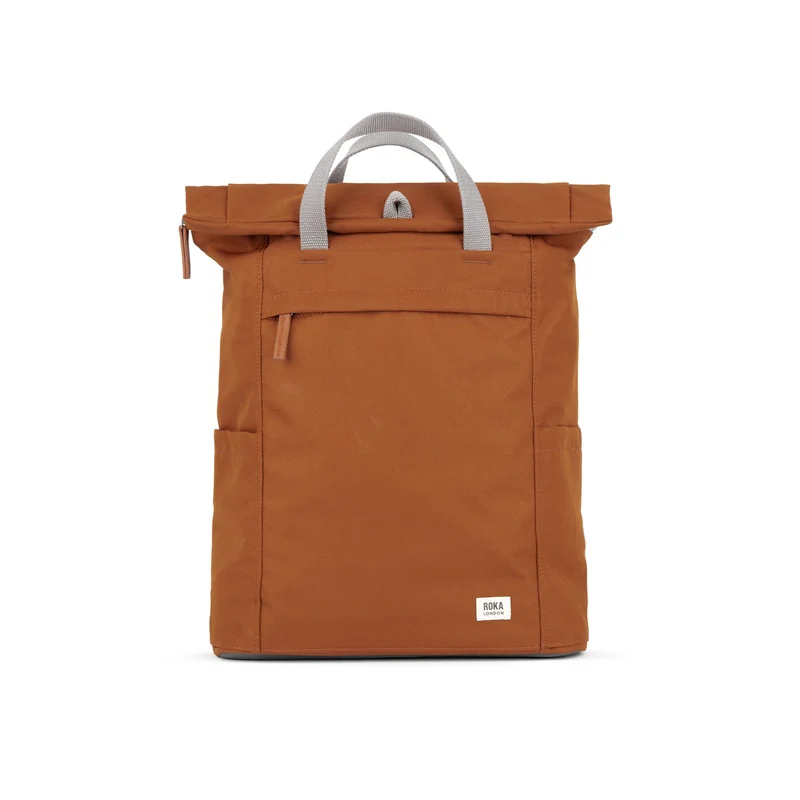 ROKA Finchley Eine große Tasche aus recyceltem Canvas von Bran