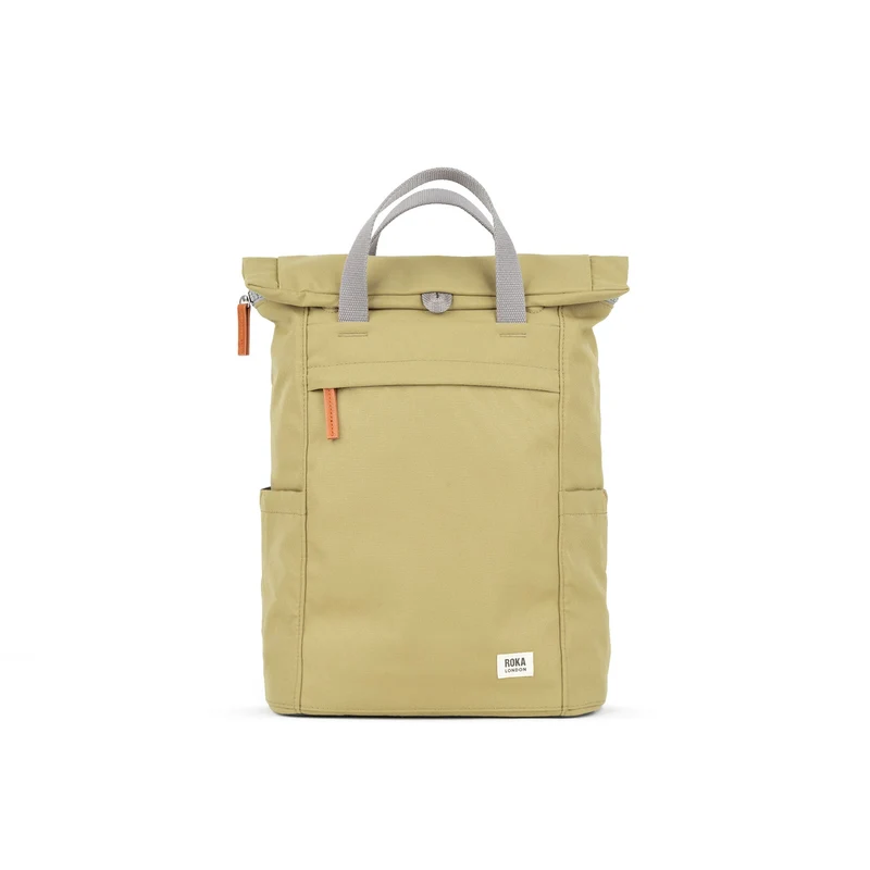 ROKA Finchley Eine mittelgroße Tasche aus recyceltem Khaki-Canvas