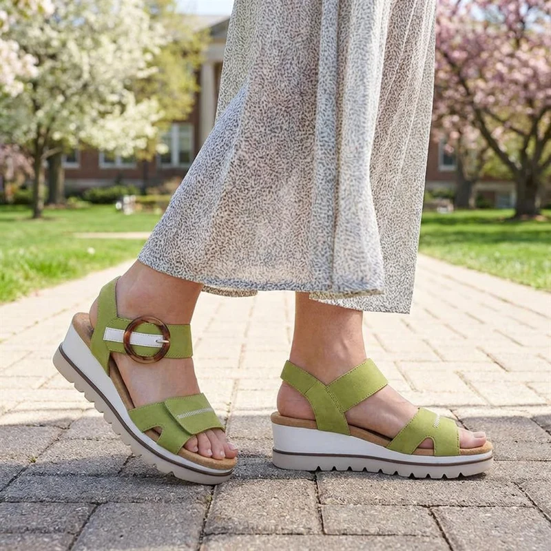 Comfortable Wedge Heel Sandals - WBINS35128 / 321 724 - Lime