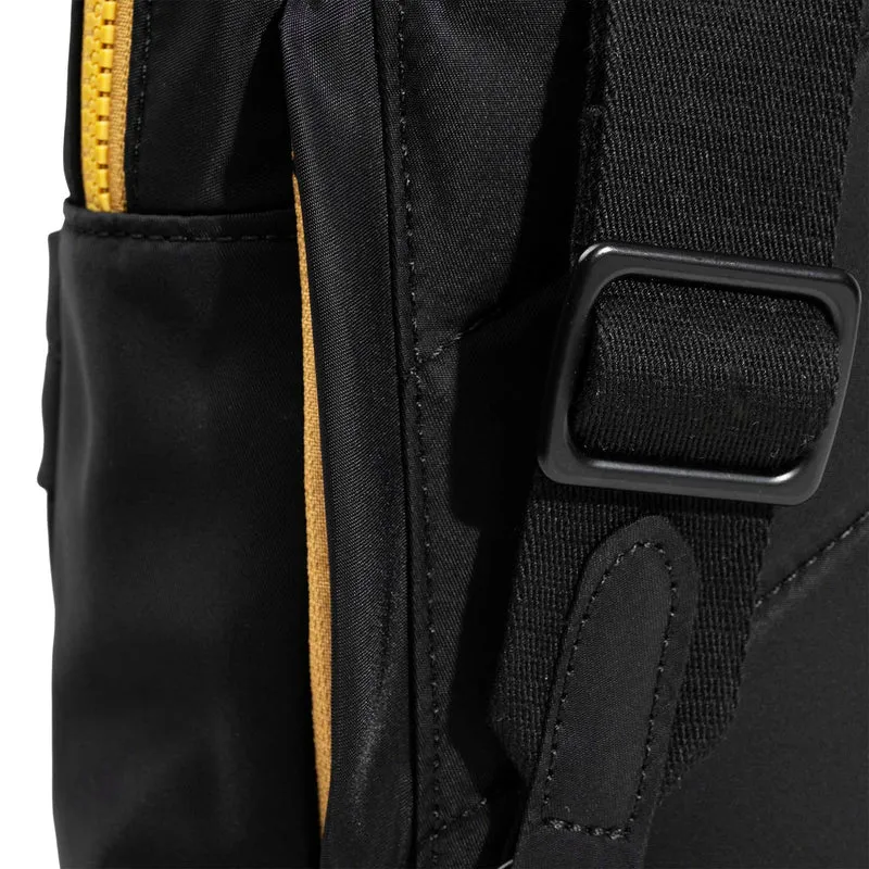 ROKA All Black Willesden B Corn Große Recycling-Nylontasche