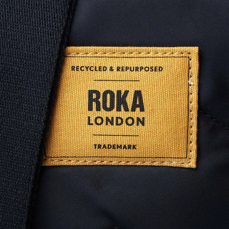 ROKA All Black Willesden B Corn Große Recycling-Nylontasche