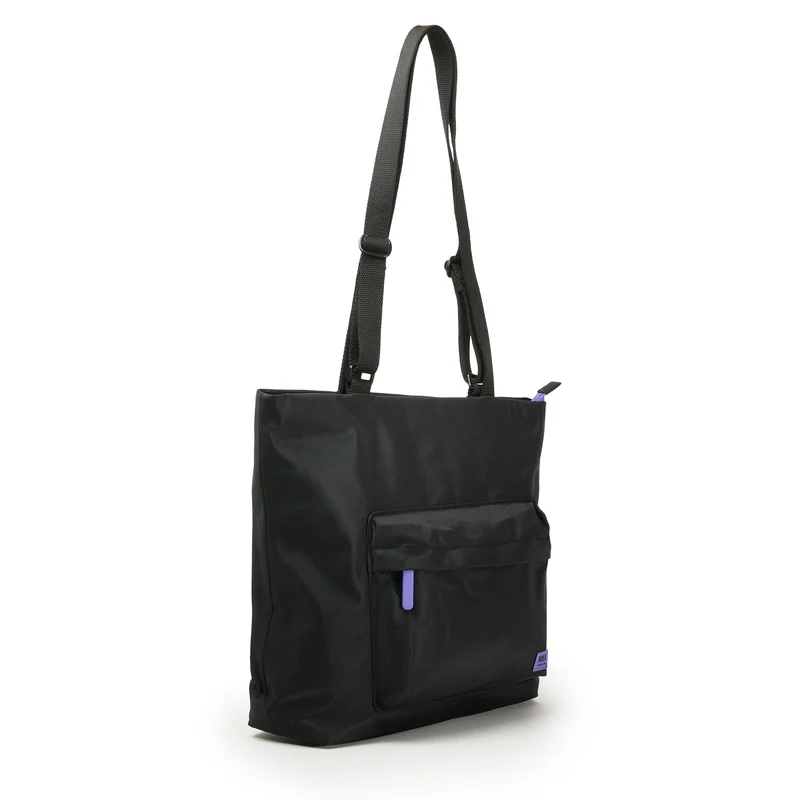 ROKA Komplett schwarze Tasche „Trafalgar B“ aus recyceltem Nylon in Lila