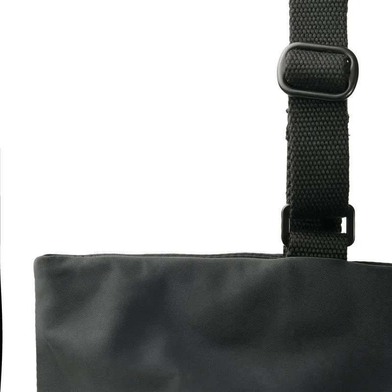 ROKA Komplett schwarze Tasche aus recyceltem Nylon „Trafalgar B Corn“
