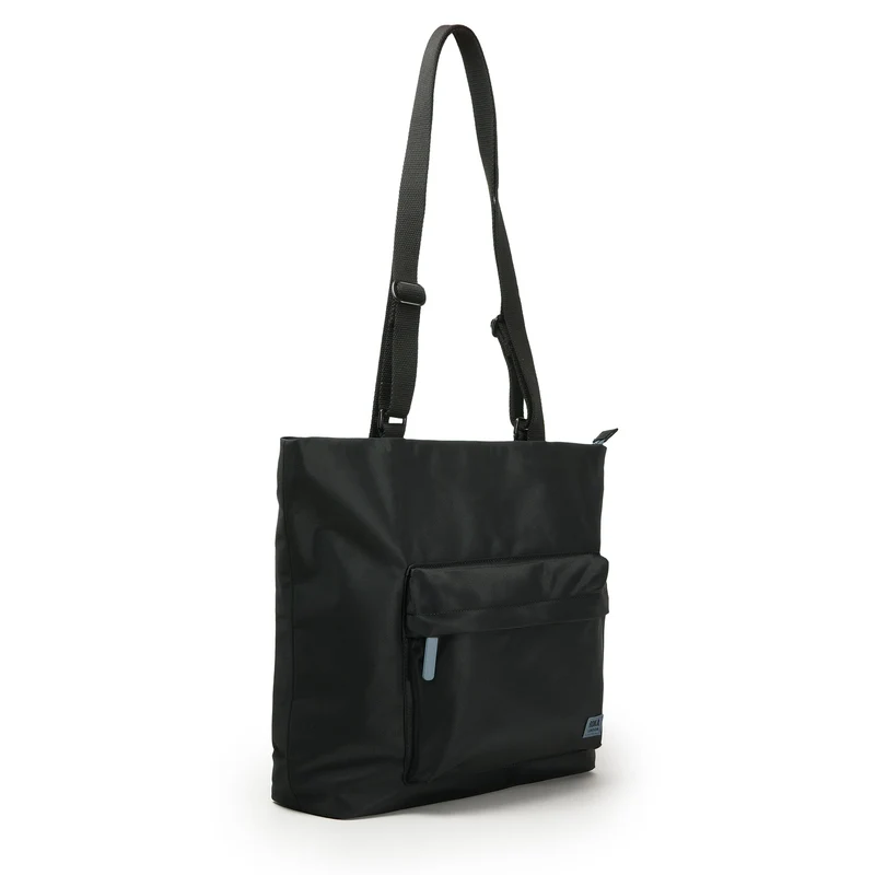ROKA Komplett schwarze Tasche „Trafalgar B Airforce“ aus recyceltem Nylon