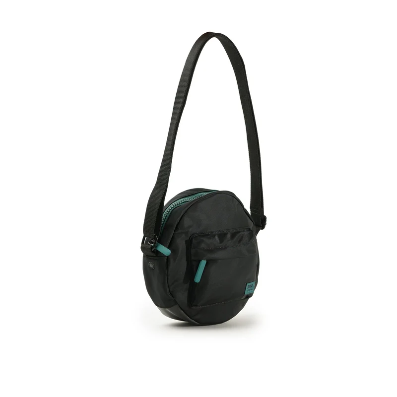 ROKA All Black Paddington B Türkisfarbene kleine Tasche aus recyceltem Nylon