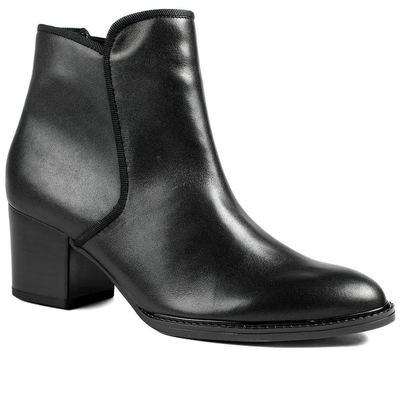 Gabor Smart Leather Zip Up Ankle Boots - GAB42021 / 329 515
