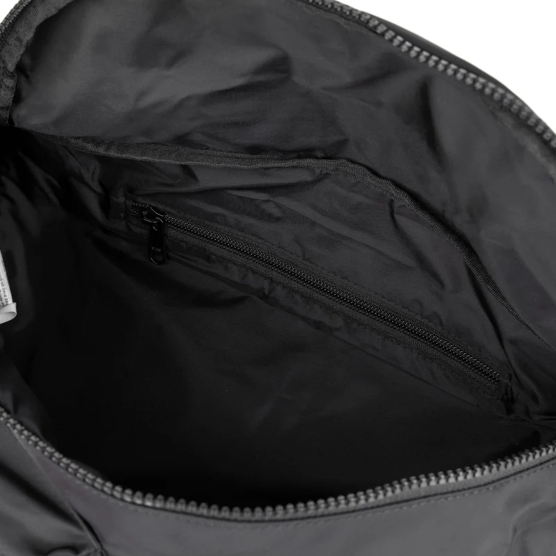 ROKA Komplett schwarze ovale M XL-Tasche aus recyceltem Nylon