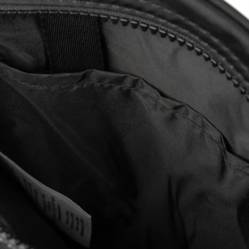 ROKA All Black Chelsea B Recycelter Nylonbeutel