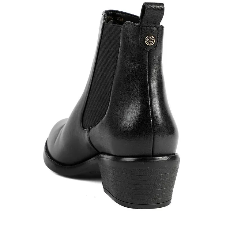 Van Dal Barlow II Wide Fit Leather Ankle Boots - GUP42502 / 328 840 - Black Leather