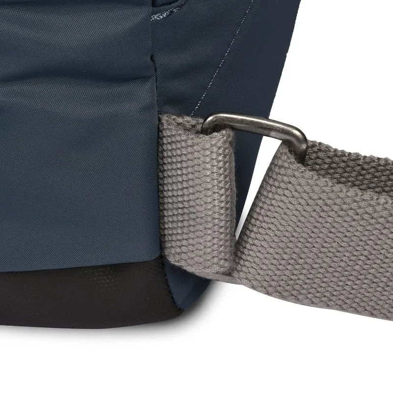 ROKA Canfield B Smoke Medium Recycling-Nylonbeutel