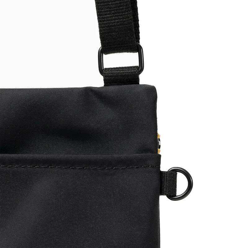 ROKA All Black Chelsea Nylonbeutel aus Maisrecyclingmaterial