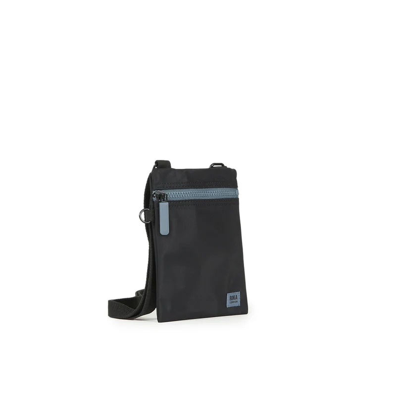 ROKA All Black Chelsea Tasche aus recyceltem Nylon der US-Luftwaffe