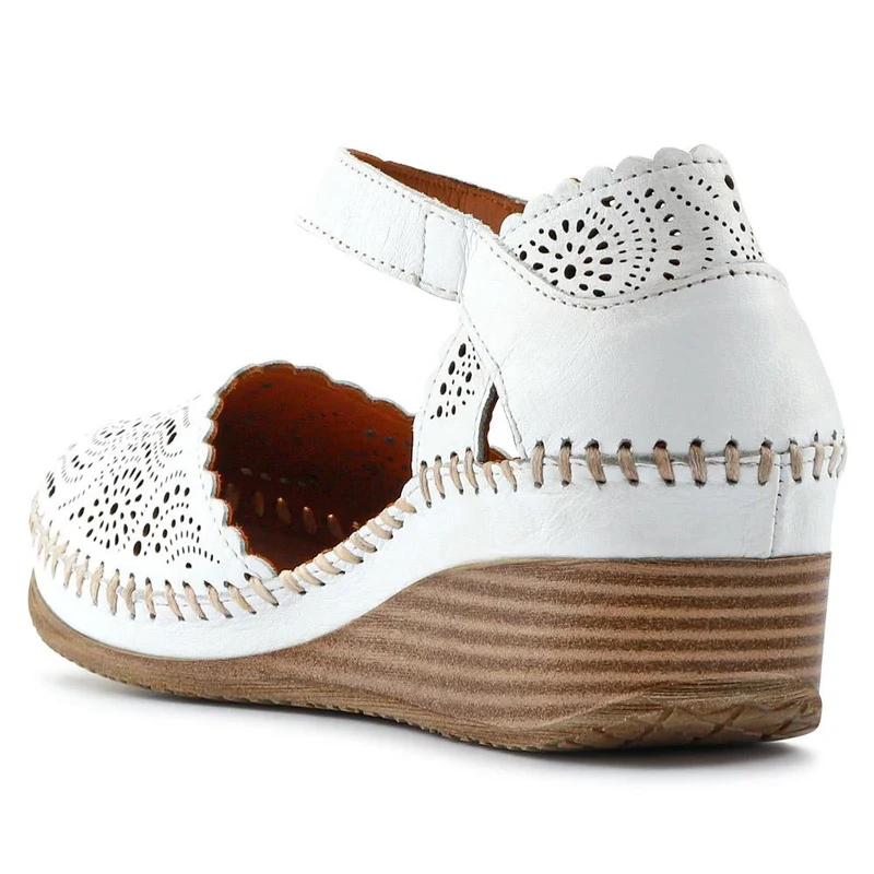 Casual Leather Touch Fasten Mary Janes - METIN41008 / 327 207 - White