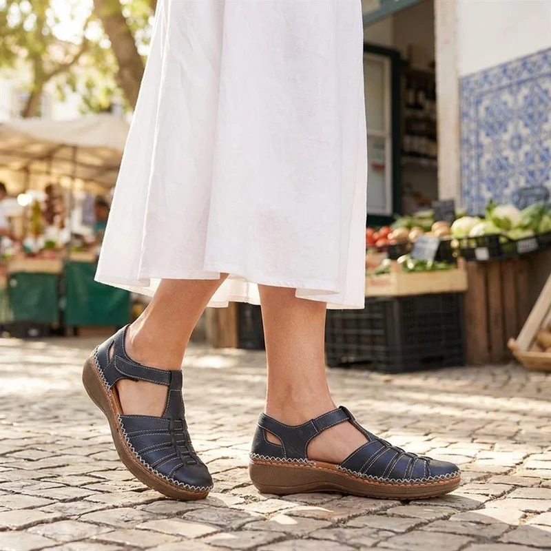 Leather Touch Fasten Mary Janes - METIN41010 / 327 208 - Navy