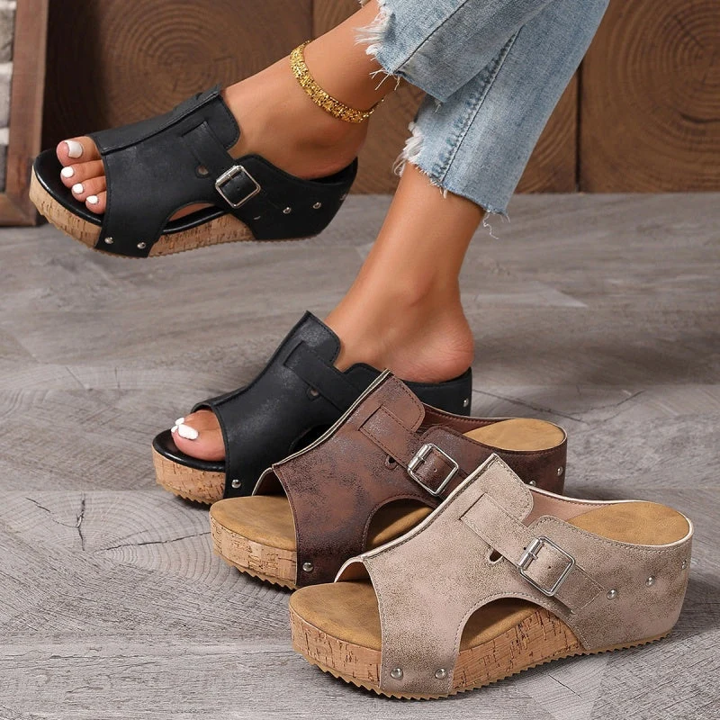 Calmira | Weiche Keilsandalen mit verstellbarer Schnalle