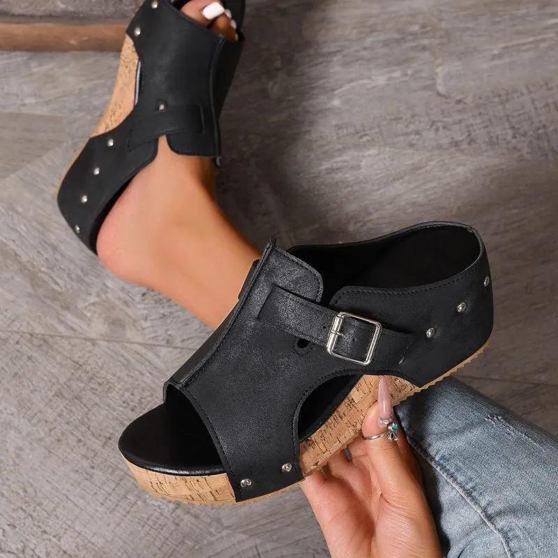 Calmira | Weiche Keilsandalen mit verstellbarer Schnalle