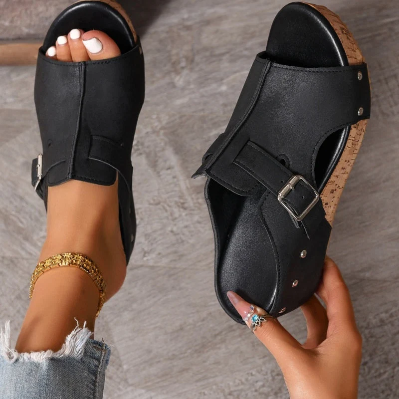 Calmira | Weiche Keilsandalen mit verstellbarer Schnalle