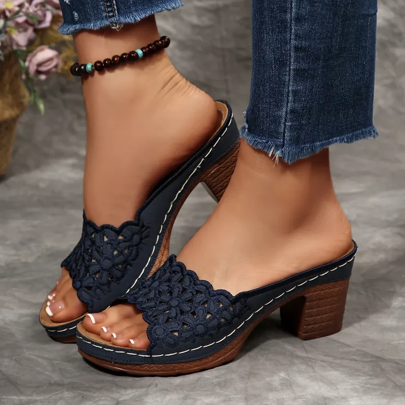 Florissa | Feminine Absatzsandalen mit Blütenspitze