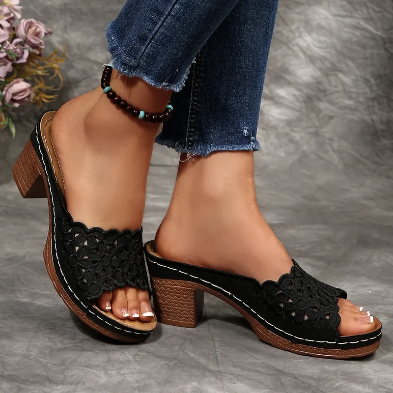 Florissa | Feminine Absatzsandalen mit Blütenspitze