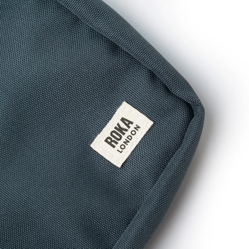 ROKA Bond Rauchrecycelte Canvas-Tasche